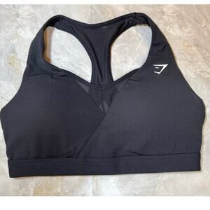 NWOT Gymshark Sports Bra Black Size Small
